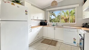 Fridge, stovetop, dishwasher, toaster