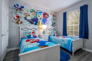 3 bedrooms, iron/ironing board, travel cot, WiFi