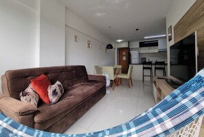 Apartamento | Área de estar | TV LCD 40 polegadas com canais digitais