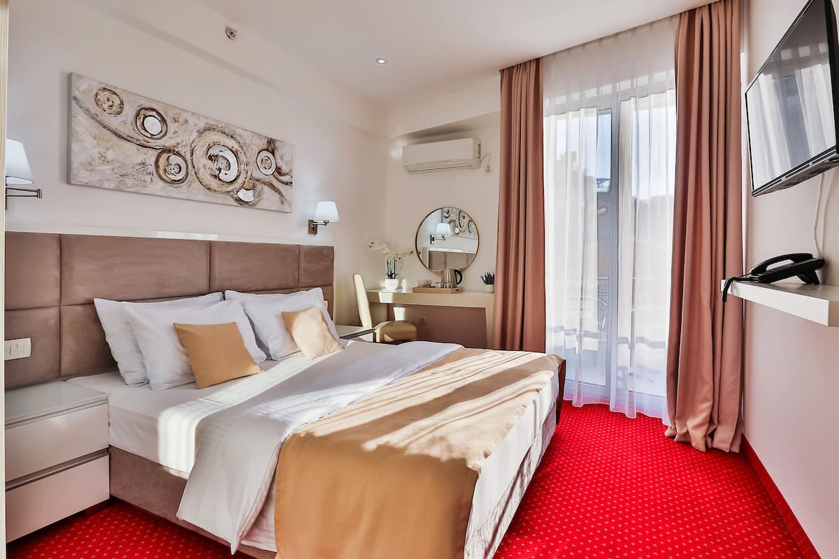 1 bedroom, minibar, soundproofing, free WiFi