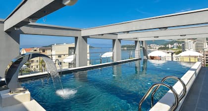 Hotel La Mer