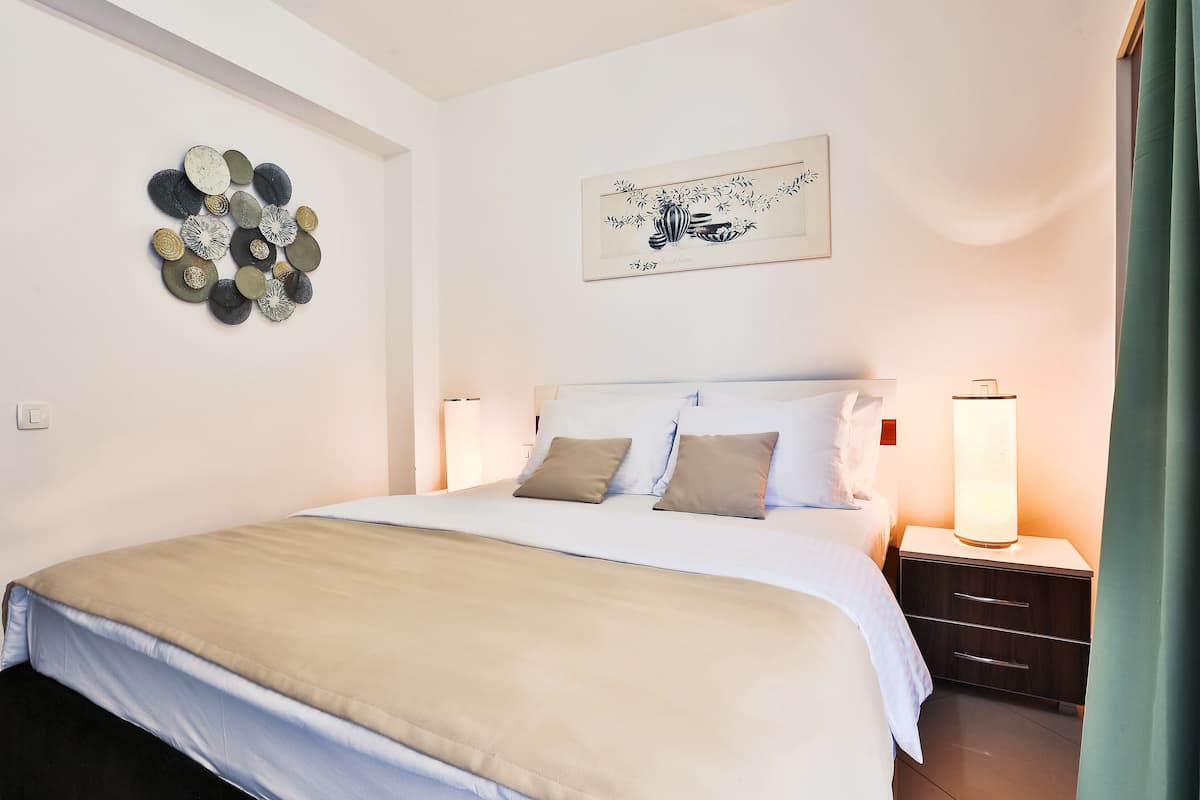 1 bedroom, minibar, soundproofing, free WiFi