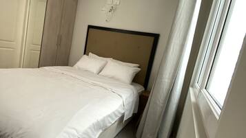 Standard Double Room | Free WiFi, bed sheets