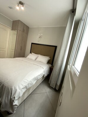 Standard Double Room | Free WiFi, bed sheets