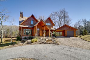 Exterior - Lakefront Glenville Home w/ Pickleball Access! (Glenville)