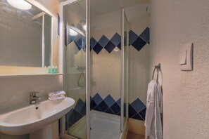 Towels - Appart Abordable avec Terrasse Privée (Le Barcarès)