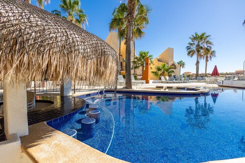 Charming Retreat: 1-Bedroom Condo in Historic SJD