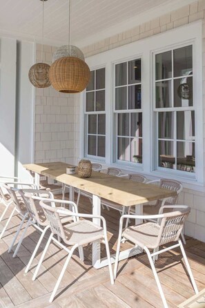 Outdoor dining