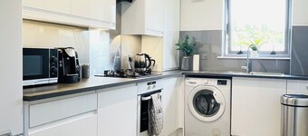 Charming 2-bedroom apartment in fabulous Glasgow with Free Parking and WiFi