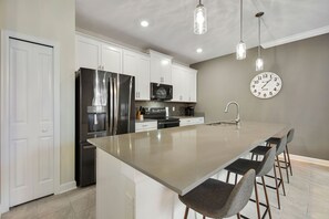 Exterior - Magic Lily - Storey Lake by Shine Villas #834 (Kissimmee)