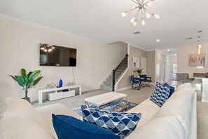 Departamento (Knee Deep @ Storey Lake by Shine Vila) | Exterior