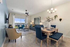 Apartment (Lake View at Storey Lake by Shine Vil) | Außenbereich