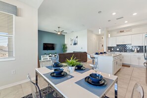 Condo (2bd Top Floor Condo Overlooking Pool ) | Exterior - 2bd Top Floor Condo Overlooking Pool by Shine Villas (Kissimmee)