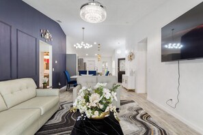 Exterior - Breathe Easy at Solterra Resort by Shine Villas 706 (Davenport)