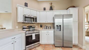 Villa (6 Bedroom Premium home with Pool, Spa) | Exterior