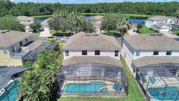 別墅 (Lakeside Spa, AC in Games Room - Trop) | 外觀