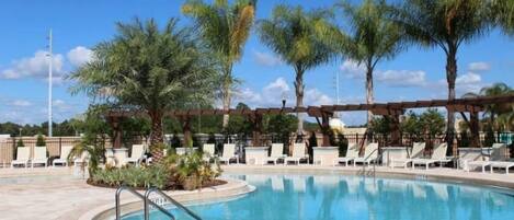 Condo (Lucky Find @ Lucaya Resort by Shine V) | Exterior