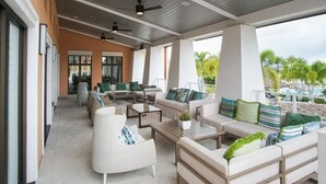 Vila (Monterey Bay at Solara by Shine Villa) | Eksterior