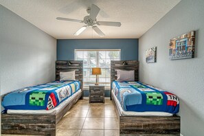4 bedrooms, iron/ironing board, free WiFi, bed sheets