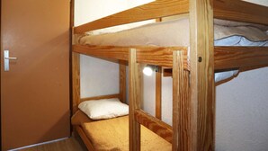 1 bedroom - COEUR STATION LES ORRES - Res. CAIRN - Studio 4 pers (LES ORRES 1650)