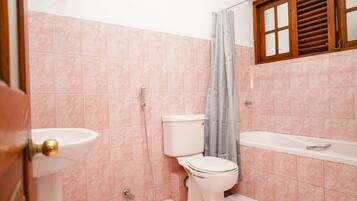 Kamar Eksekutif | Kamar mandi