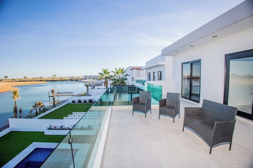 Pelican Place By FMI Rentals