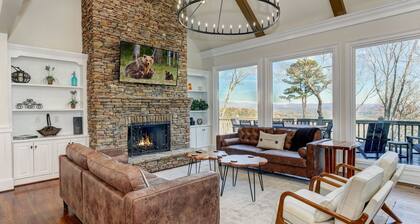 McElroy Manor - Luxury and comfort in Big Canoe!