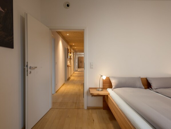 4 bedrooms, Internet