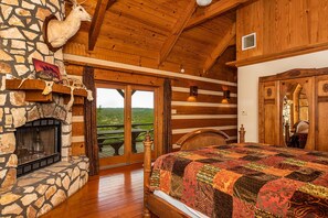 15 bedrooms, free WiFi, bed sheets, wheelchair access