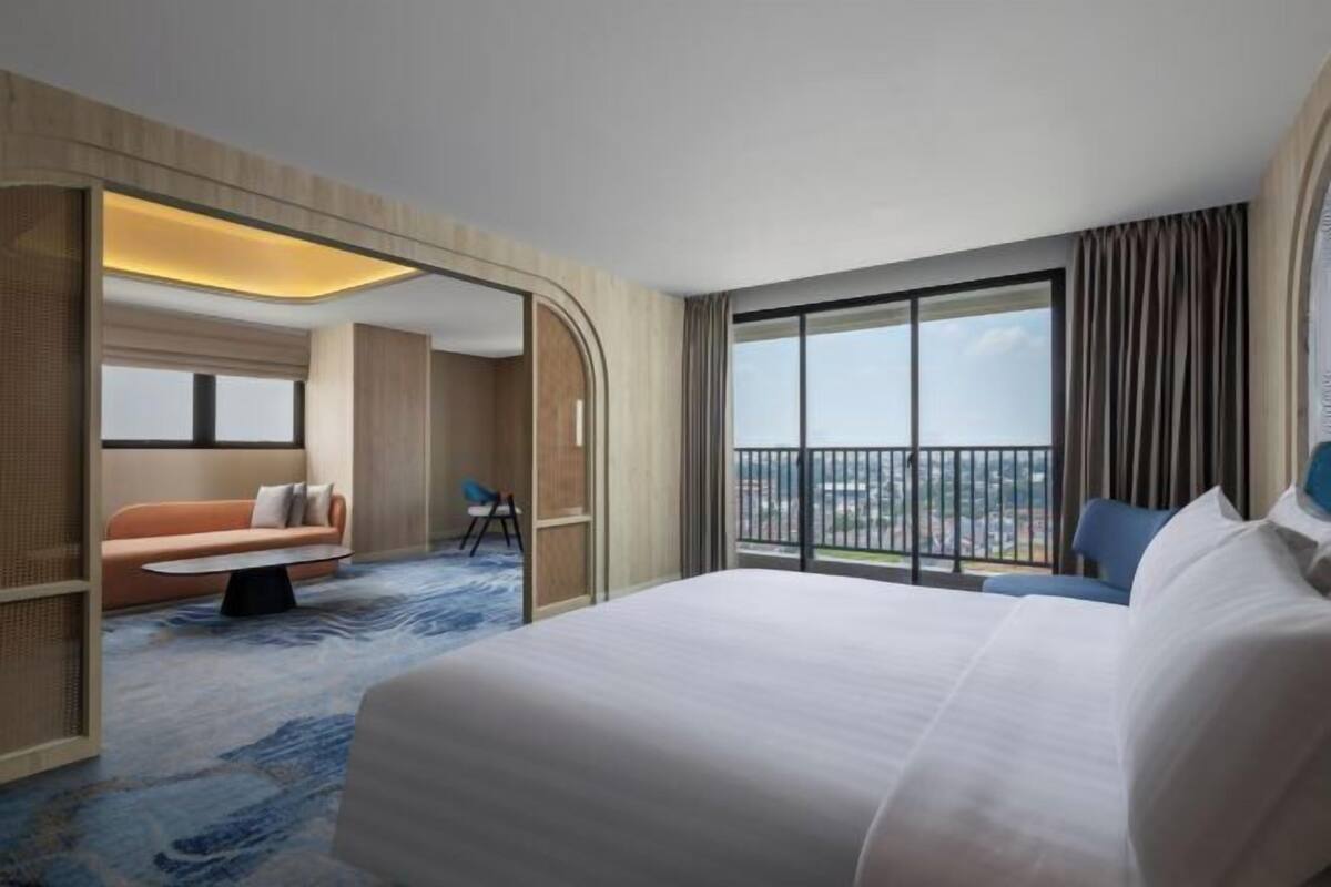 Literie de qualité supérieure, coffres-forts dans les chambres, bureau