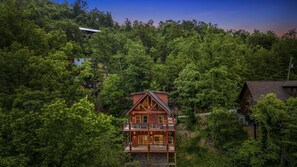 Exterior - Fawn Hill Hideaway, Stunning views, Perfect escape. (Sevierville)