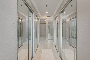 Interior - Penthouse, Stunning view, beach front, private (Panama City Beach)