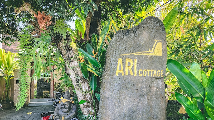 Ari Cottages
