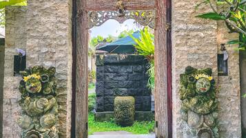 Fachada de la propiedad