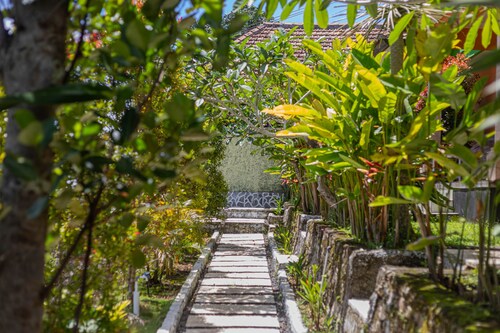 La Village Hill View 