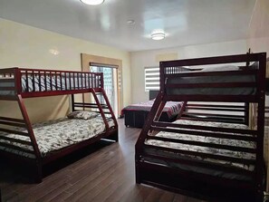 3 bedrooms, iron/ironing board, WiFi, bed sheets - charming house with a paradise - low cove
(Ensenada)