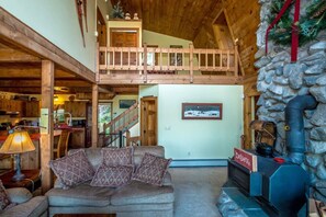 Smart-tv en een open haard