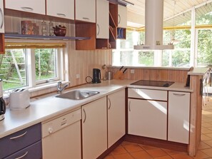 Fridge, dishwasher, cookware/dishes/utensils