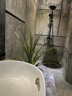 Bathroom - Ami Mirissa (Kamburugamuwa)