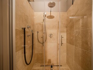 Imagen sin descripción, 2 de 36, botón