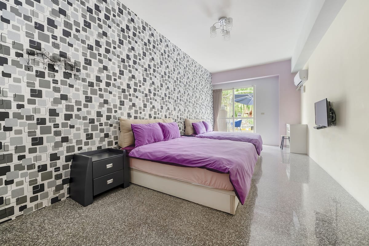 Twin Room, Balcony | Blackout curtains, free WiFi, bed sheets
