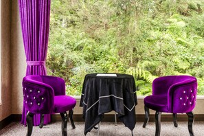 Kamar Quadruple, bathtub | Pemandangan dari kamar