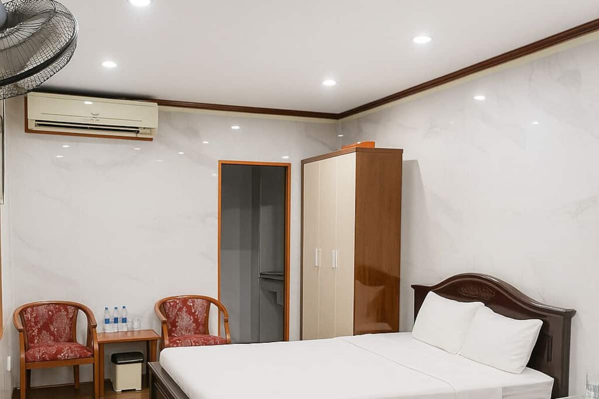Habitació familiar | 1 dormitori, caixa forta a l'habitació, escriptori i cortines opaques