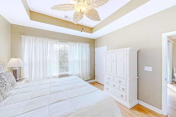 3 quartos, ferros/tábuas de passar roupa, Wi-Fi, roupa de cama