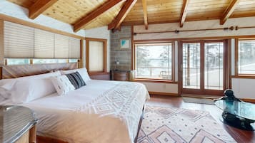 3 chambres, fer et planche Ă repasser, accĂšs Internet, draps fournis