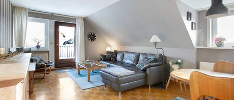 TV, DVD player, stereo