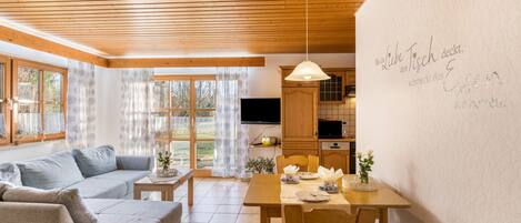 Televisión, tenis de mesa y estéreo