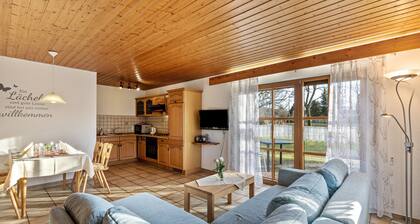 Apartment 'Ferienhaus Toni Rosenstube' with Private Terrace, Shared Garden and Wi-Fi