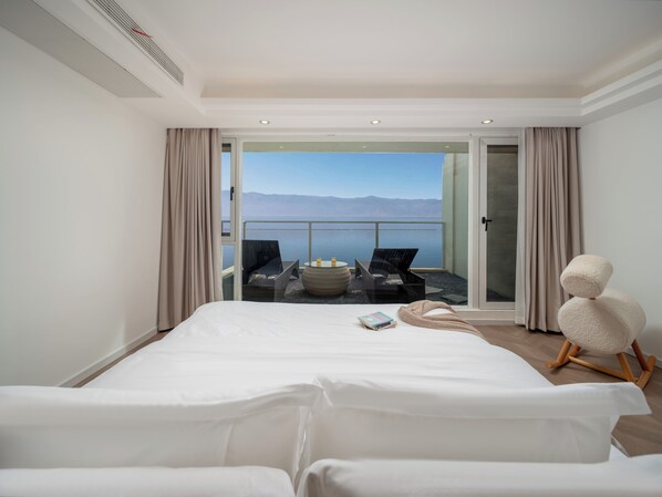 Panoramic Room, 1 King Bed, Smoking, Sea View