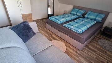 3 habitaciones, wifi gratis y ropa de cama